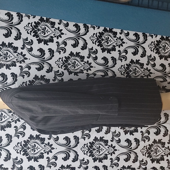 - Size large cardigan from Mary Ann Restivo - Picture 3 of 5